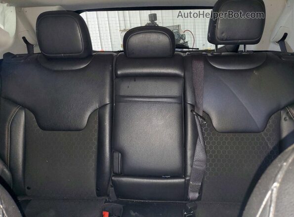 3C4NJDBB7KT786748 2019 JEEP COMPASS Gray Vista de los asientos traseros