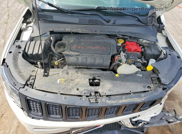 3C4NJDBB7MT533786 2021 JEEP COMPASS White Widok komory silnika