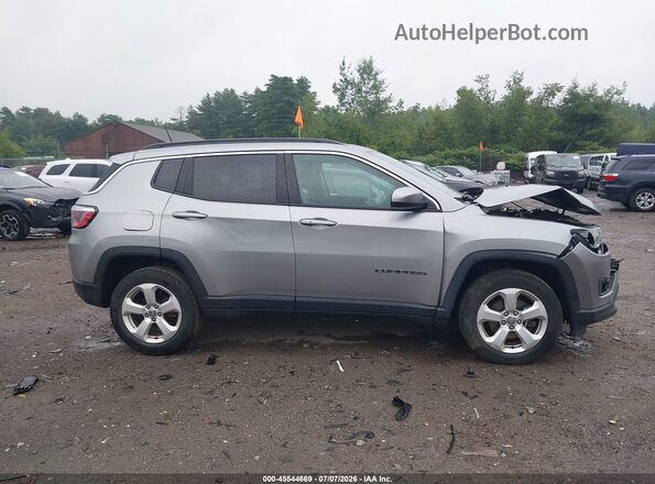 3C4NJDBB8JT113420 2018 JEEP COMPASS Silver ხელსაწყოთა პანელის ხედი