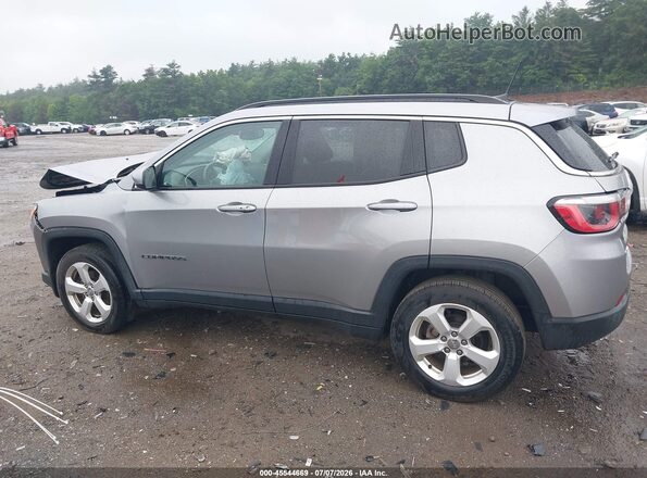 3C4NJDBB8JT113420 2018 JEEP COMPASS Silver უკანა სალონის ხედი