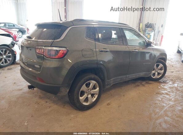 3C4NJDBB8JT283826 2018 JEEP COMPASS Green Rear right