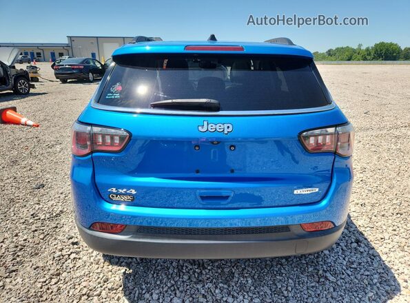 3C4NJDBB8JT290632 2018 JEEP COMPASS Blue Rear view