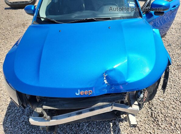 3C4NJDBB8JT290632 2018 JEEP COMPASS Blue Engine compartment view