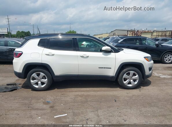 3C4NJDBB8JT326318 2018 JEEP COMPASS White Սալոնի հետևի տեսք