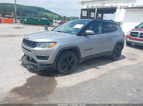 3C4NJDBB8JT433739 2018 JEEP COMPASS Silver Front left
