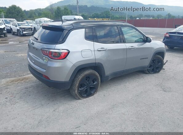 3C4NJDBB8JT433739 2018 JEEP COMPASS Silver Rear right