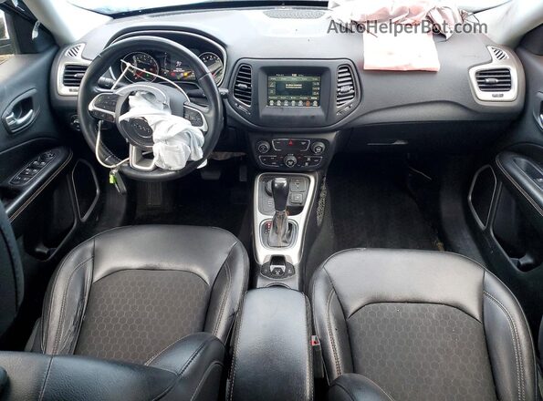 3C4NJDBB8KT628841 2019 JEEP COMPASS Black Dashboard view