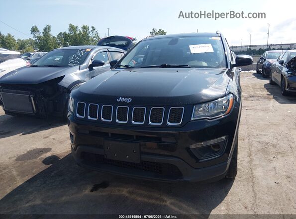 3C4NJDBB8KT696430 2019 JEEP COMPASS Черный Вид щитка приборов