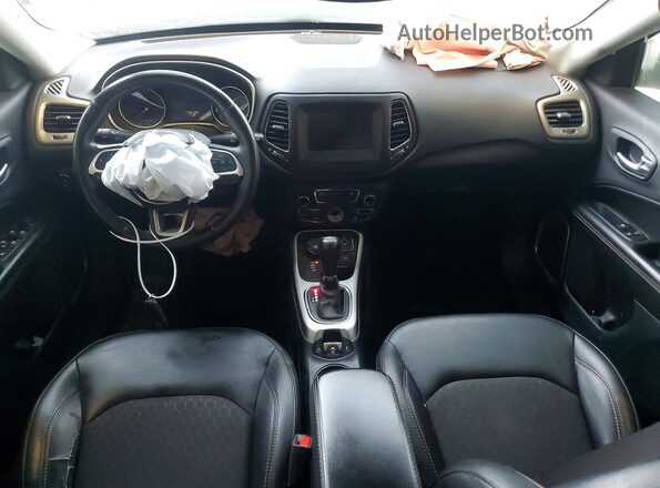 3C4NJDBB8KT728955 2019 JEEP COMPASS White Widok deski rozdzielczej