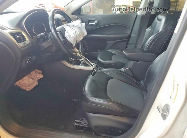 3C4NJDBB8KT728955 2019 JEEP COMPASS White Widok wnętrza z przodu