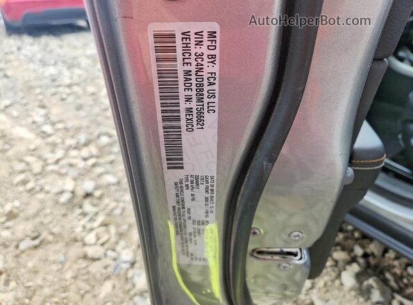 3C4NJDBB8MT566621 2021 JEEP COMPASS Silver Vista de la etiqueta del VIN