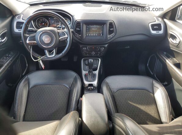 3C4NJDBB8MT576484 2021 JEEP COMPASS Gray Առջևի վահանակի տեսք