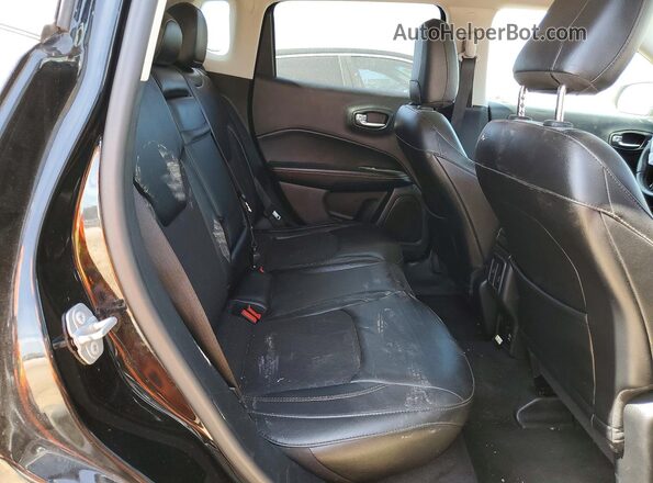3C4NJDBB9JT116892 2018 JEEP COMPASS Black Vista de los asientos traseros