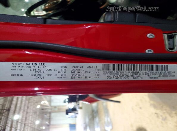3C4NJDBB9JT202378 2018 JEEP COMPASS Red Widok naklejki z numerem VIN