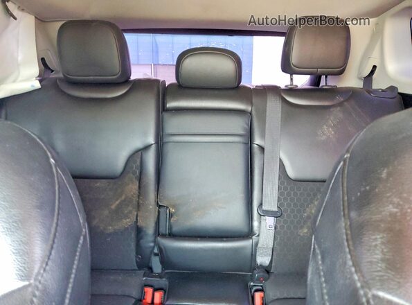 3C4NJDBB9JT254657 2018 JEEP COMPASS Red Вид задніх сидінь