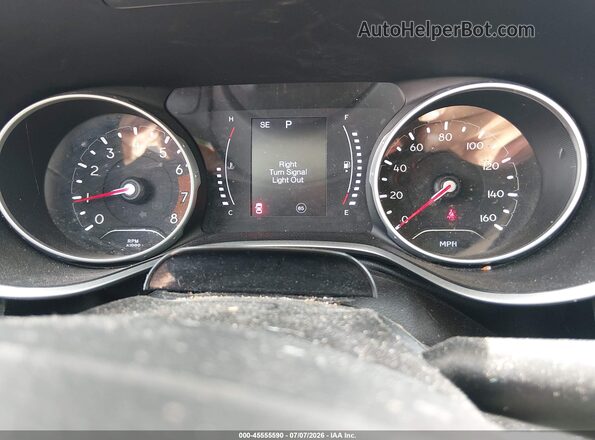 3C4NJDBB9JT467690 2018 JEEP COMPASS Red Вид задніх сидінь