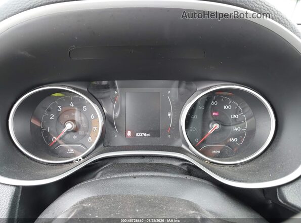 3C4NJDBB9KT648600 2019 JEEP COMPASS White Vista de los asientos traseros