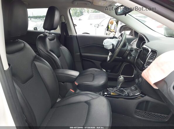 3C4NJDBB9KT648600 2019 JEEP COMPASS White Vista interior delantera