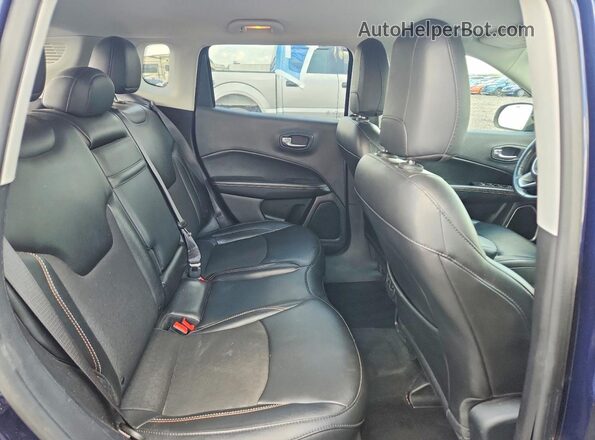 3C4NJDBB9KT664988 2019 JEEP COMPASS Blue Հետևի նստատեղերի տեսք