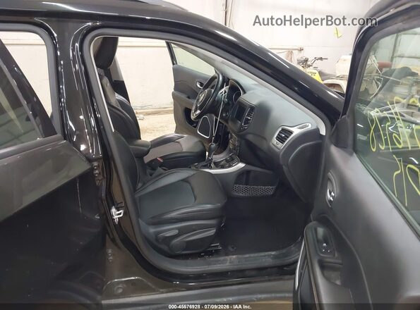 3C4NJDBB9KT697067 2019 JEEP COMPASS Black Front interior view