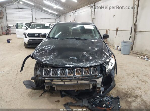 3C4NJDBB9KT697067 2019 JEEP COMPASS Black Rear interior view