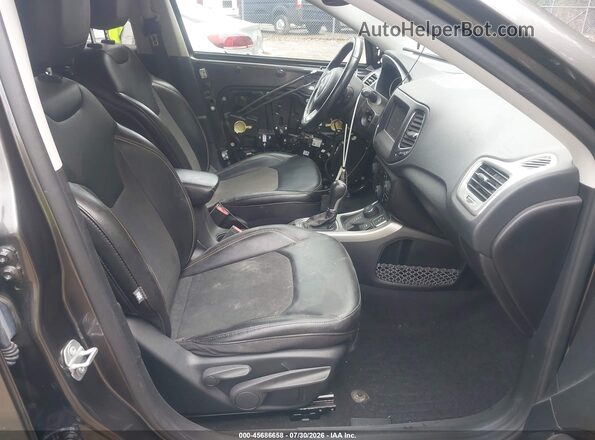 3C4NJDBB9LT157476 2020 JEEP COMPASS Gray წინა სალონის ხედი