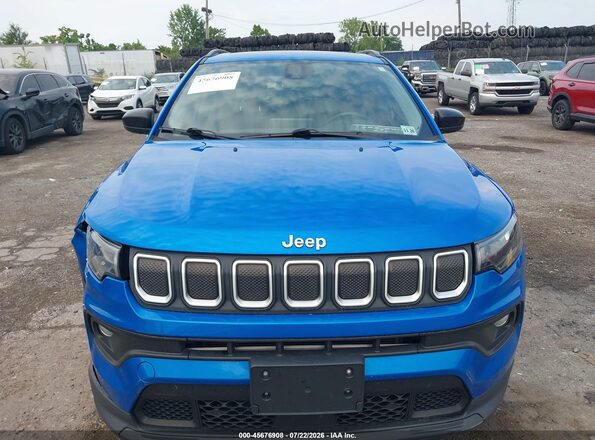 3C4NJDBB9NT108085 2022 JEEP COMPASS Blue Instrument cluster view