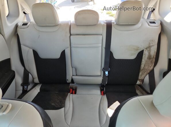 3C4NJDBBXJT315658 2018 JEEP COMPASS Gray 
