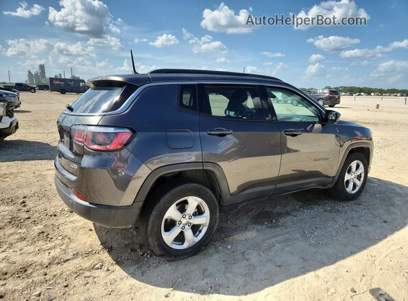 3C4NJDBBXJT315658 2018 JEEP COMPASS Gray 