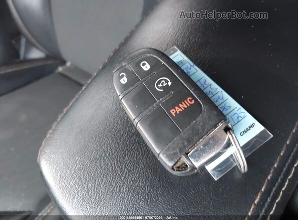 3C4NJDBBXKT678852 2019 JEEP COMPASS Серый Вид панели приборов