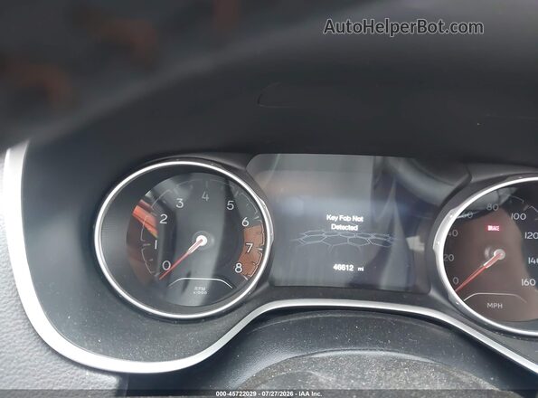 3C4NJDBBXKT742257 2019 JEEP COMPASS Silver Widok tylnych siedzeń