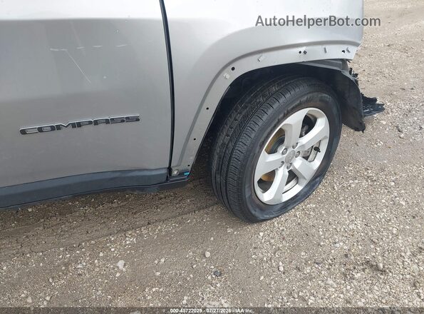 3C4NJDBBXKT742257 2019 JEEP COMPASS Silver 