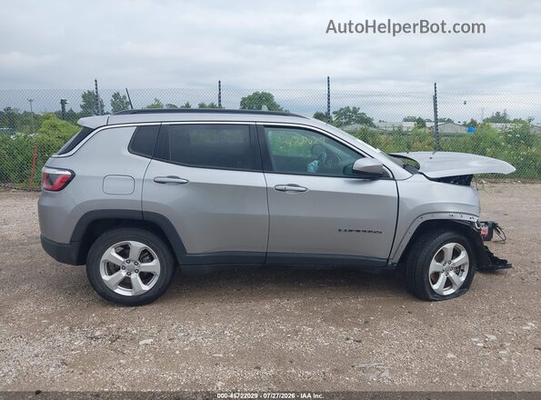 3C4NJDBBXKT742257 2019 JEEP COMPASS Silver Widok zestawu wskaźników