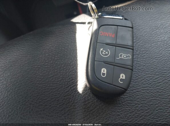 3C4NJDBBXNT210477 2022 JEEP COMPASS Silver Dashboard view