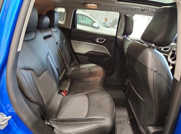 3C4NJDBBXNT231247 2022 JEEP COMPASS Blue Вид задньої частини салону