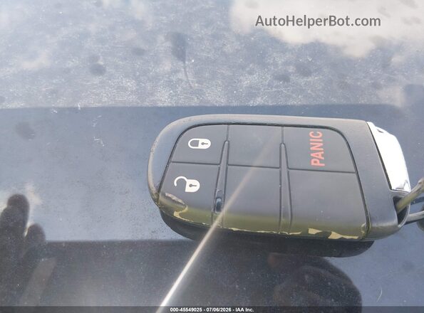 3C4NJDBN0RT109450 2024 JEEP COMPASS Черный Вид панели приборов