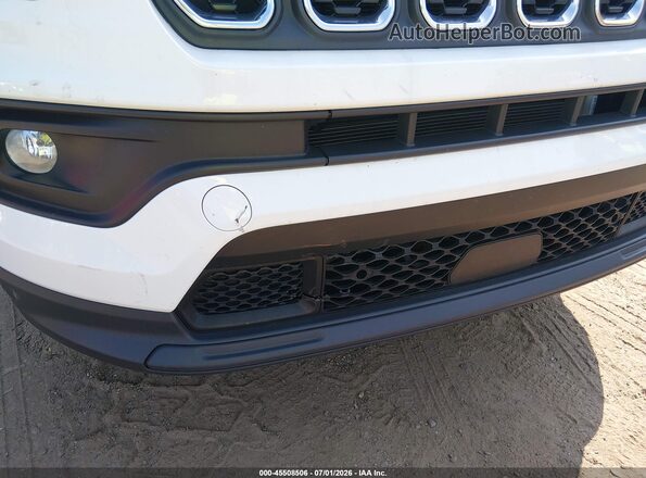 3C4NJDBN0RT119542 2024 JEEP COMPASS White Widok z przodu