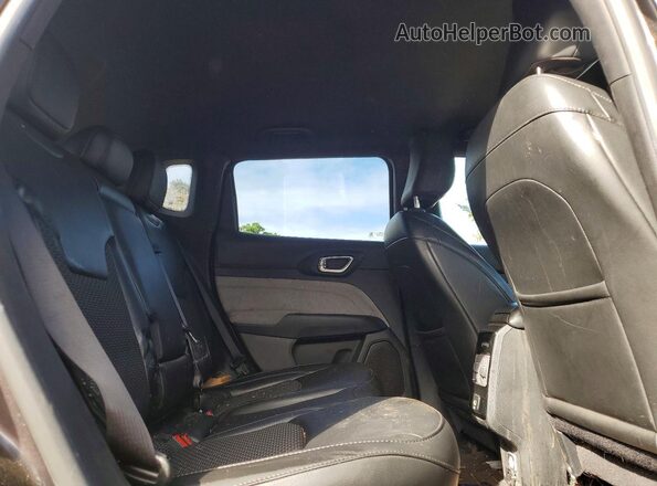 3C4NJDBN1PT540845 2023 JEEP COMPASS Gray Widok wnętrza z tyłu