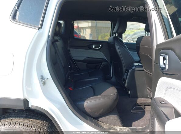 3C4NJDBN1RT117038 2024 JEEP COMPASS White Вид наклейки з VIN-кодом