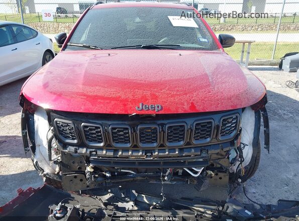 3C4NJDBN1ST560165 2025 JEEP COMPASS Red Սարքավորումների վահանակի տեսք