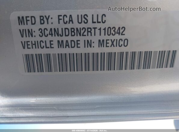 3C4NJDBN2RT110342 2024 JEEP COMPASS Silver Vista del compartimento del motor