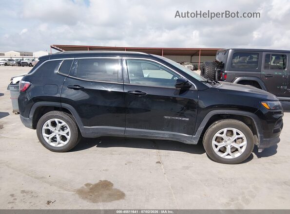 3C4NJDBN2RT117596 2024 JEEP COMPASS Black Widok wnętrza z tyłu