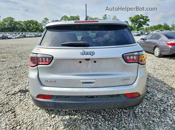 3C4NJDBN2ST522167 2025 JEEP COMPASS Silver Вид ззаду