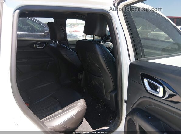 3C4NJDBN2ST575872 2025 JEEP COMPASS Белый Вид наклейки с VIN-кодом