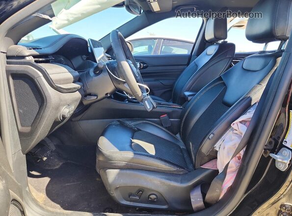 3C4NJDBN3PT501903 2023 JEEP COMPASS Черный Вид салона спереди