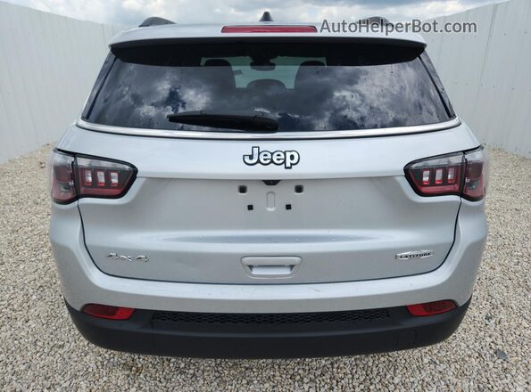 3C4NJDBN3ST592860 2025 JEEP COMPASS Silver Панорамний вид салону 360°