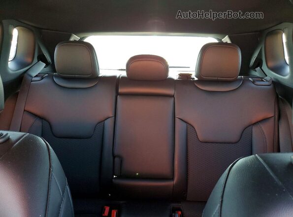 3C4NJDBN3TT179421 2026 JEEP COMPASS Orange უკანა სავარძლების ხედი