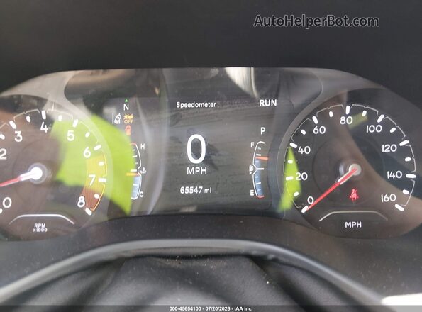 3C4NJDBN4RT106955 2024 JEEP COMPASS Silver Widok tylnych siedzeń