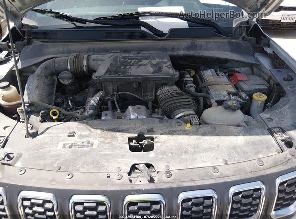 3C4NJDBN4RT106955 2024 JEEP COMPASS Silver Widok z tyłu