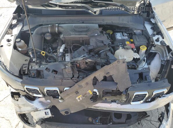 3C4NJDBN4RT106972 2024 JEEP COMPASS Silver 